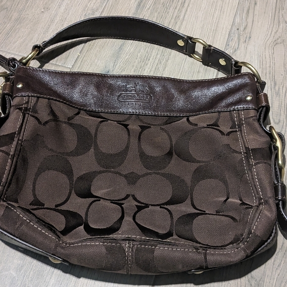 Authentic Coach shoulder bag - Picture 4 of 6